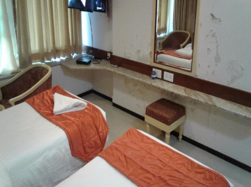 โฮเต็ล แอสช์วิน Hotel มุมไบ ภายนอก รูปภาพ