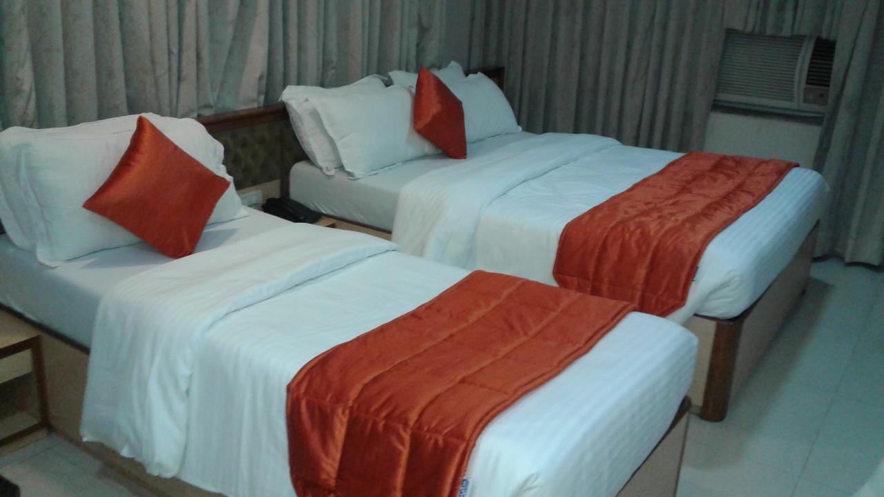 โฮเต็ล แอสช์วิน Hotel มุมไบ ภายนอก รูปภาพ
