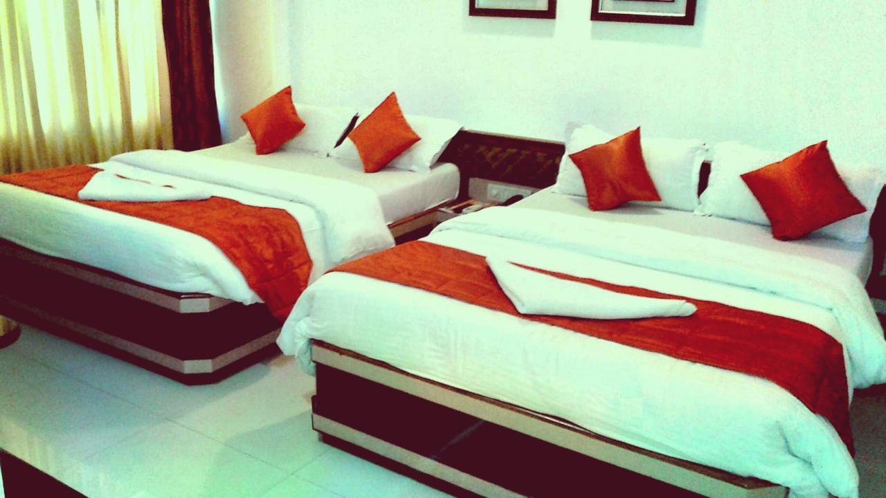โฮเต็ล แอสช์วิน Hotel มุมไบ ภายนอก รูปภาพ