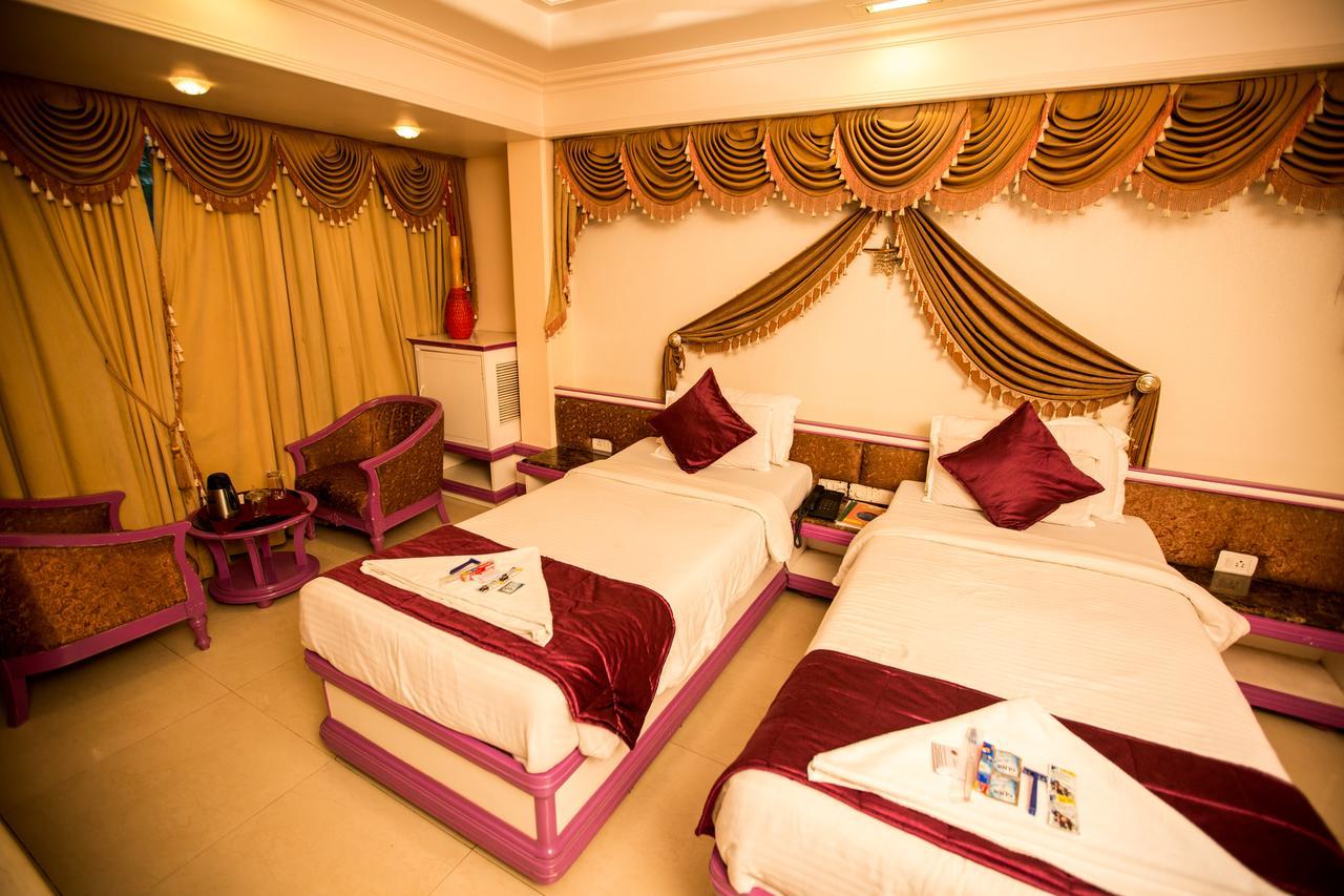 โฮเต็ล แอสช์วิน Hotel มุมไบ ภายนอก รูปภาพ
