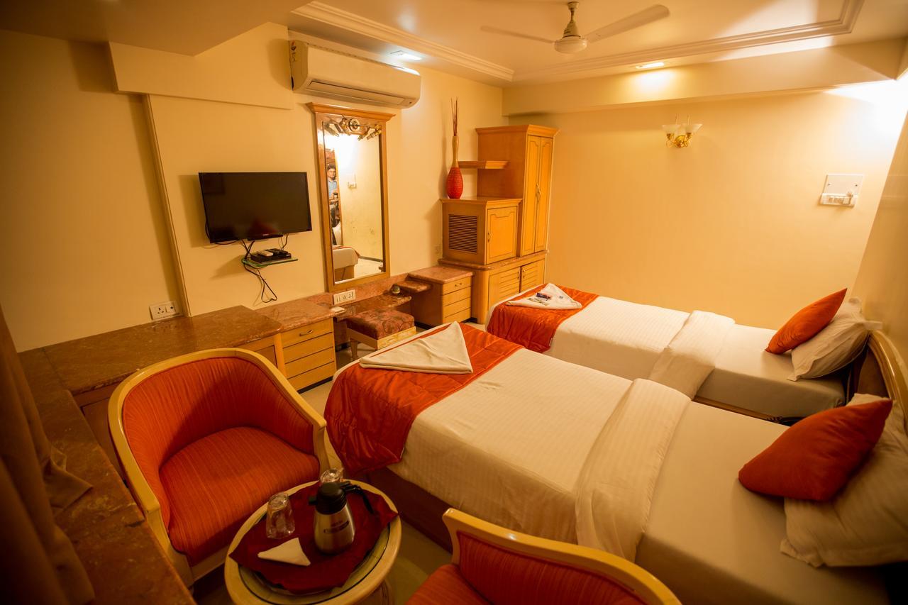 โฮเต็ล แอสช์วิน Hotel มุมไบ ภายนอก รูปภาพ
