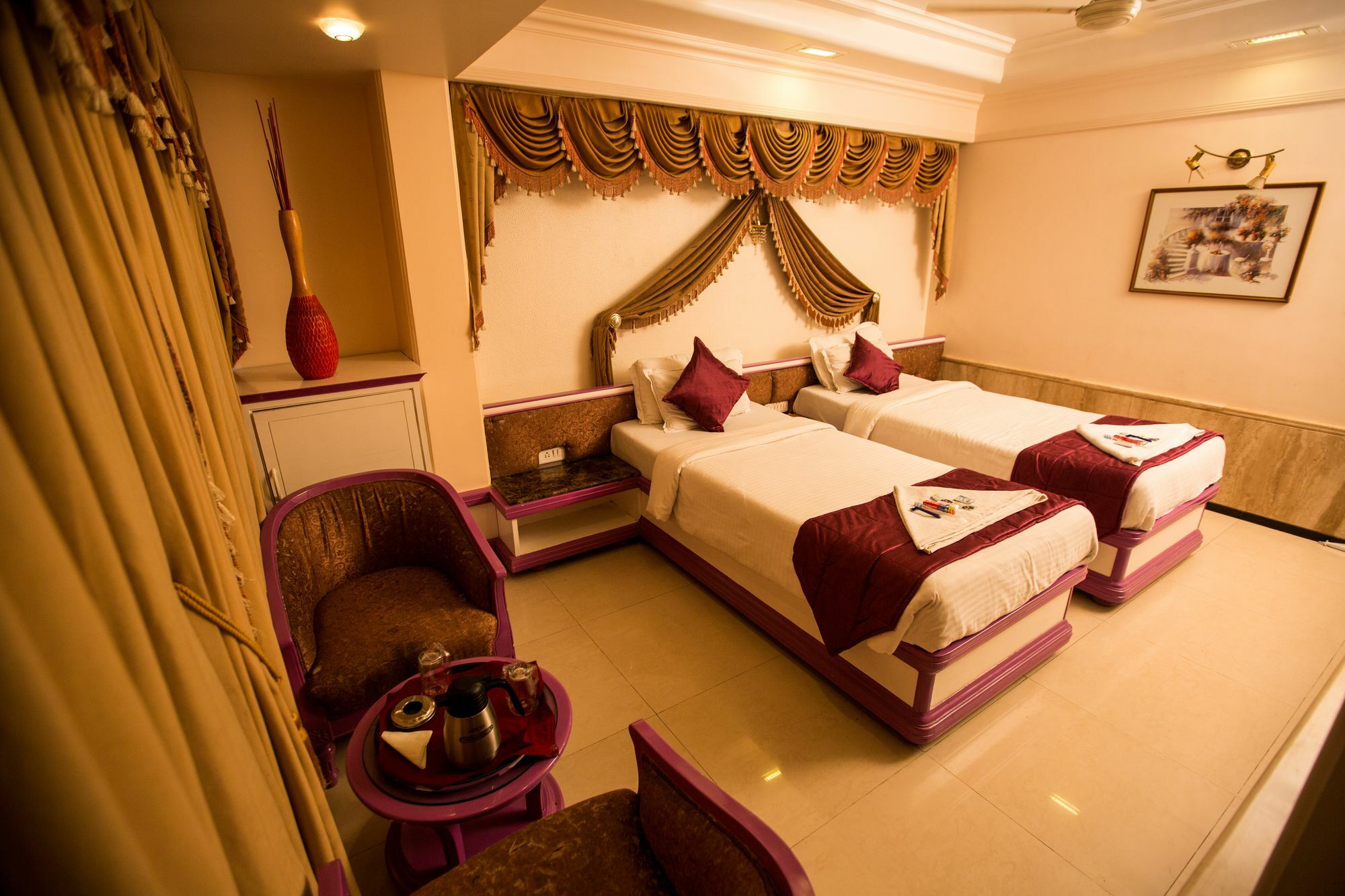 โฮเต็ล แอสช์วิน Hotel มุมไบ ภายนอก รูปภาพ